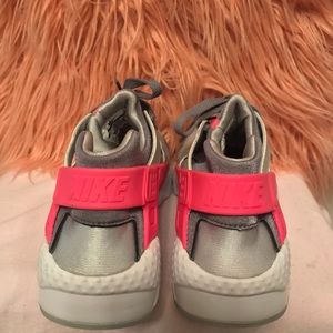 junior pink huaraches